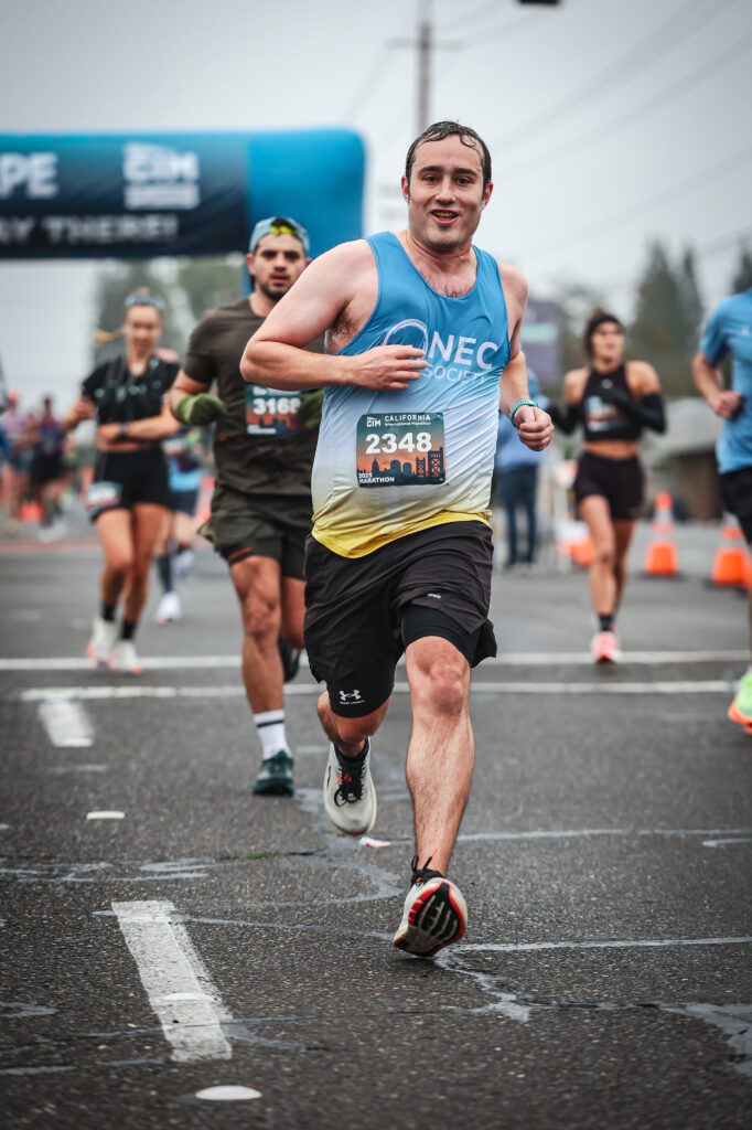 man urnning a marathon